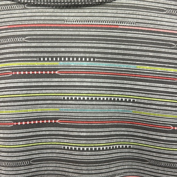 Fila reflective running shirt multiple colors with reflective green - Picture 4 of 6